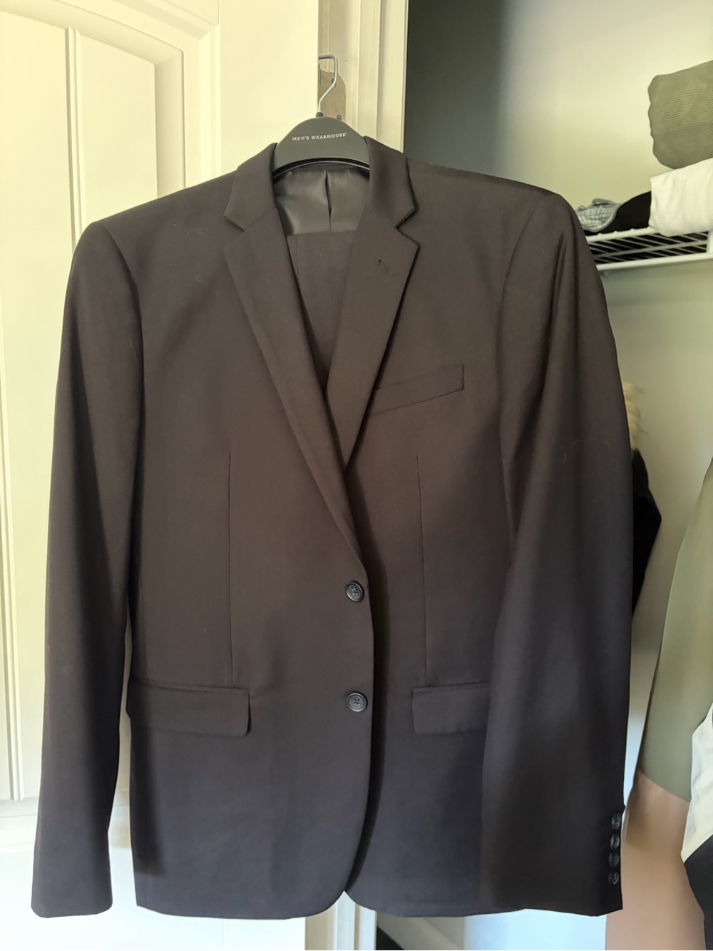 Egara Men's Black Two-Button Suit Blazer and Pants